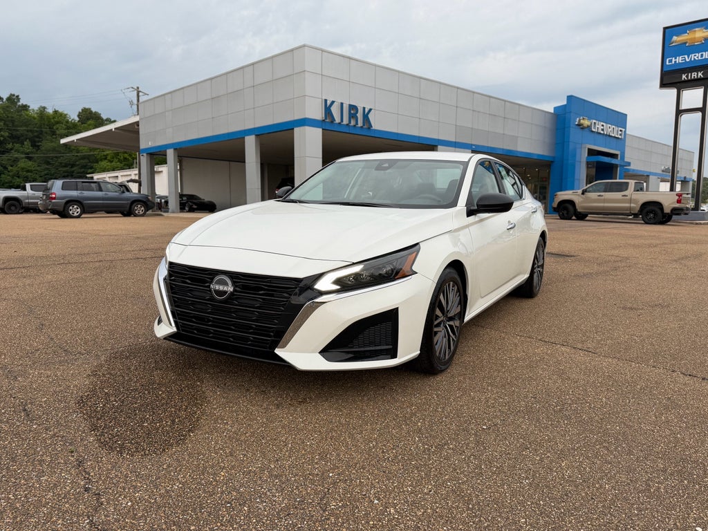 2025 Nissan Altima SV in White — front three-quarter view