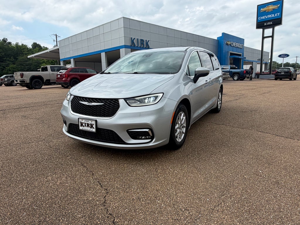 2023 Chrysler Pacifica Touring L in Silver — front three-quarter view