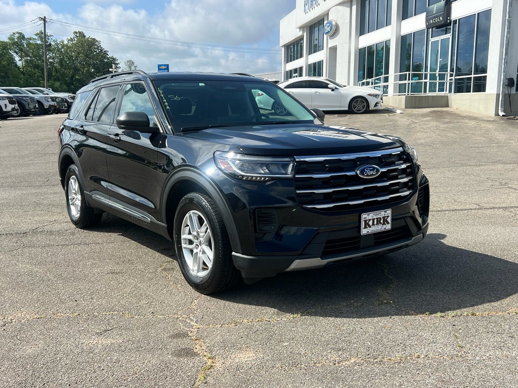 2025 Ford Explorer Active in Agate Black Metallic — front three-quarter view