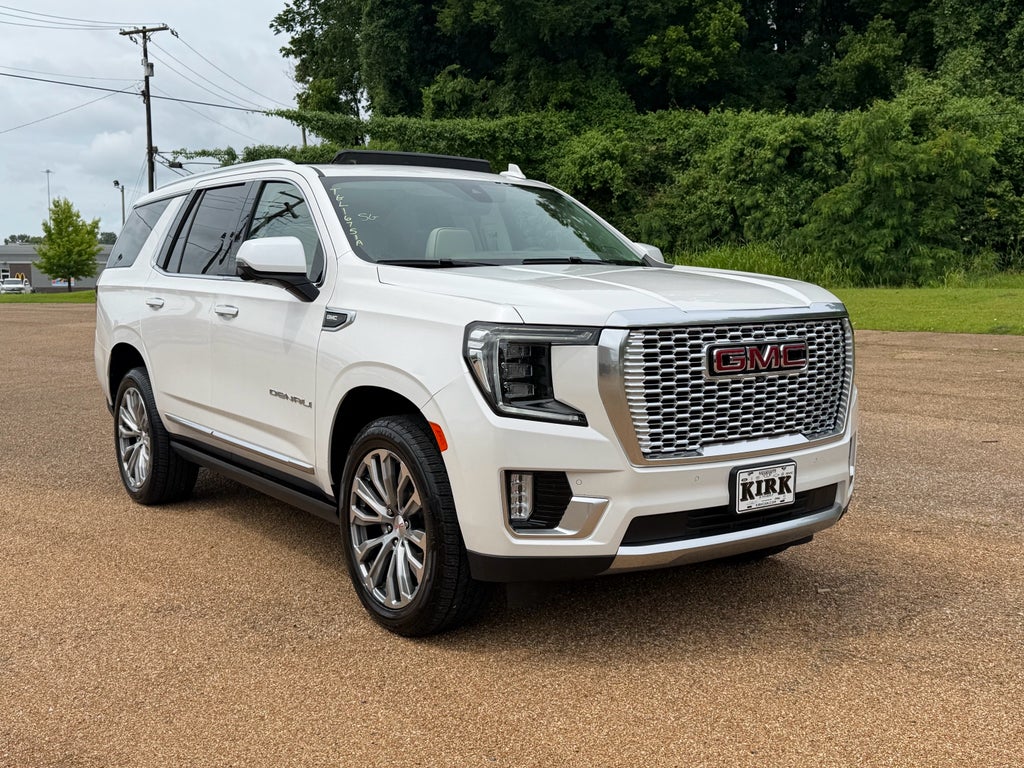2021 GMC Yukon Denali in White Frost Tricoat — front three-quarter view